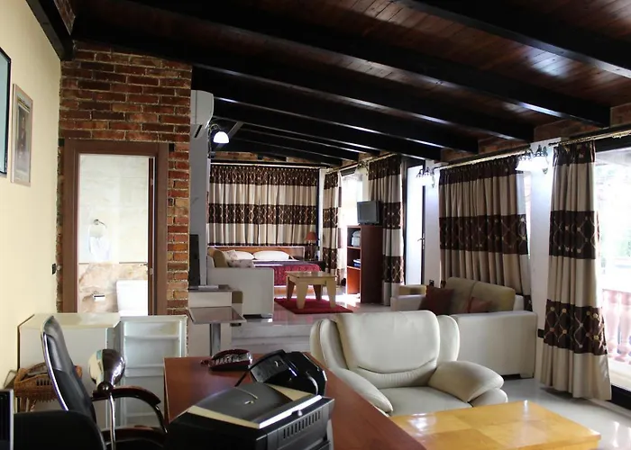 15 Hotel Tirana